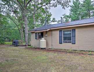 Lain-lain 2 Baldwin Vacation Rental Cabin on Little Lake!