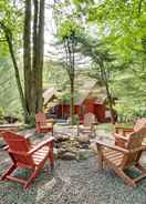 Imej utama Secluded Poconos Getaway w/ Outdoor Theater!