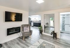 Lain-lain 2 Redmond Home w/ Pool Access: Dogs Welcome!