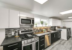 Lain-lain 7 Redmond Home w/ Pool Access: Dogs Welcome!