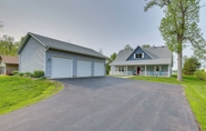 Others 4 Stunning Waterville Home on Tetonka Lake!