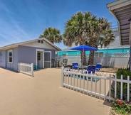 Others 3 Surfside Oceanfront Cottage w/ Beach Access!