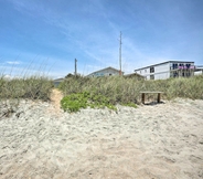 Others 6 Surfside Oceanfront Cottage w/ Beach Access!