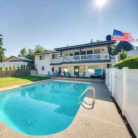 Primary image 1 Epic Family Getaway w/ Pool, Game Room & Fire Pit!, 华盛顿州 酒店