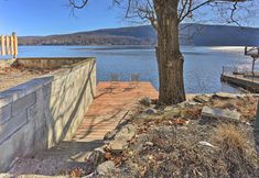 Others 5 Greenwood Lake Cottage w/ Grill & Lake Access