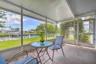 อื่นๆ Canalfront New Port Richey Home w/ Boat Dock!