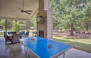 อื่นๆ 4 All-encompassing Family Retreat Near Lake Texoma!