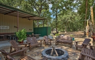 อื่นๆ 2 All-encompassing Family Retreat Near Lake Texoma!