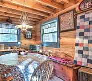 Others 3 Creekside Retreat - Mins to Slopes & Trails!