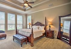 Others 3 4 Mi to Grapevine Lake: Texas Home w/ Media Room