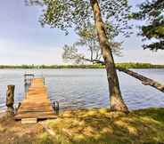 Others 4 Lakefront Cumberland Cabin With Dock & Fire Pit!