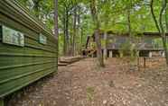 Lain-lain 7 New! Kansas Cabin w/ Fire Pit + Amenity Access!