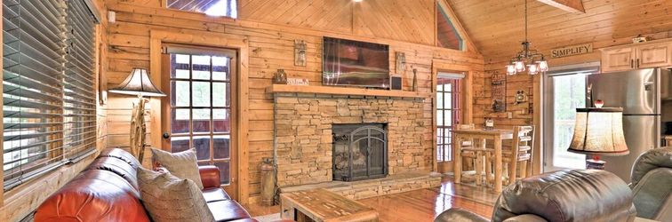 Others Sevierville Blue Ridge Bungalow w/ Hot Tub, Deck