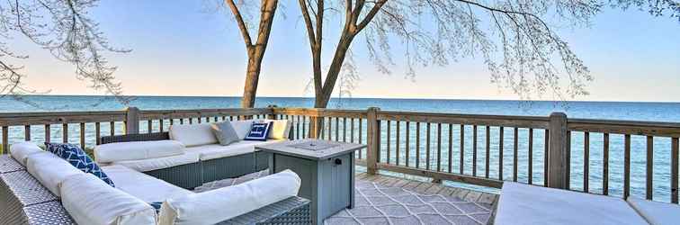 Others Lakefront Lexington Escape: Steps to Beach!