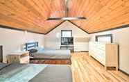 Others 5 Sleek Homestead w/ Deck, Fire Pit & Game Room!