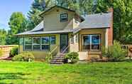 Others 3 Cozy Grants Pass Home, Walk to Riverside Park