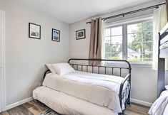 其他 5 Ideally Located Glen Cove Apartment!