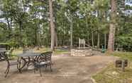 Lainnya 2 Piney Woods Cottage, Steps From Livingston Lake!