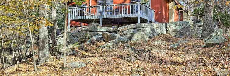 Lainnya Poconos Cabin Escape w/ Elevated Forest Views