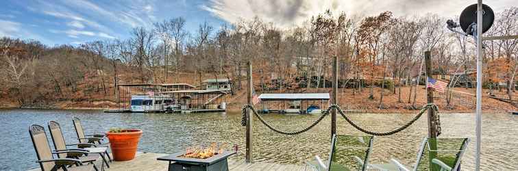 Others Floating 'cabana Exotica' on Grand Lake w/2 Docks!