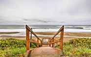 Others 6 Cozy Oregon Resort Condo - Steps to Lincoln Beach!