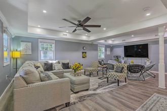 其他 4 Stunning South Fallsburg Home w/ Pool & Deck!