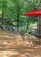 Imej utama Warm + Peaceful Home w/ Fire Pit on Haw River