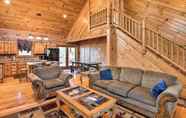 Others 4 Bryson City Cabin w/ Private Yard & Hot Tub!