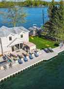 Imej utama Sunrise Sunset Island Lake House w/ Pontoon!