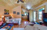 Others 2 Superb Bryson City Studio Cabin W/hot Tub & Patio!