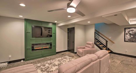 Others 2 Stylish Atlanta Retreat < 7 Mi to Midtown!