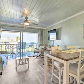 Primary image1費南迪納海灘公寓,距高爾夫球場僅 1 英里,纳苏县飯店