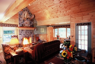 อื่นๆ 4 Upscale Fryeburg Cabin: Hot Tub + Billiards Table!