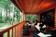 Others Upscale Fryeburg Cabin: Hot Tub + Billiards Table!