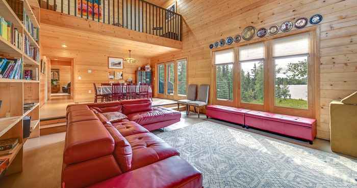 Lain-lain Spacious Soldotna Home w/ Mackey Lake Views!