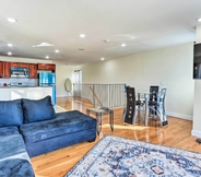 Lain-lain 6 Bright Irvington Home ~ 2 Mi to Prudential Center!