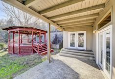 Others 3 Pet-friendly Grants Pass Home w/ Hot Tub!