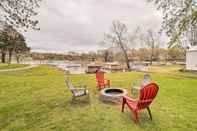 Others Waterfront Grove Oasis w/ Kayaks & Boat Dock!