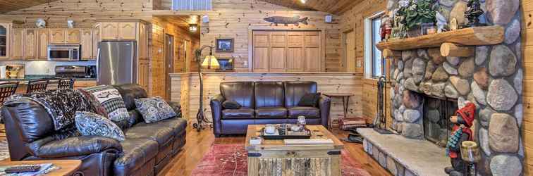 Lain-lain Waterfront Pike Lake Retreat: Snowmobile Paradise