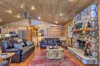 Lainnya Waterfront Pike Lake Retreat: Snowmobile Paradise