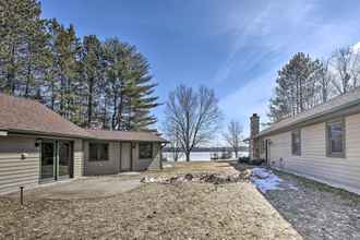 Others 4 Waterfront Pike Lake Retreat: Snowmobile Paradise