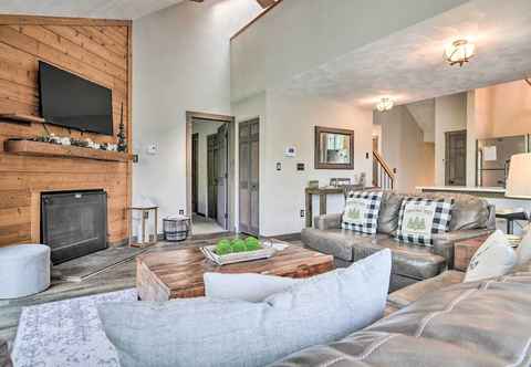 Others Somerset Townhome w/ Deck < 2 Mi to Ski Lift!