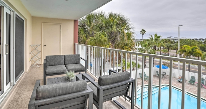 Others Indian Shores Condo w/ 2 Balconies & Pool Access!