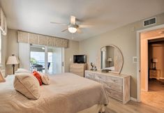 Lain-lain 2 Indian Shores Condo w/ 2 Balconies & Pool Access!