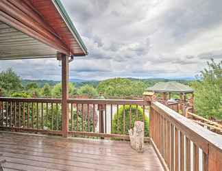 Lainnya 2 Rustic Cabin w/ Wraparound Porch & Mountain Views!