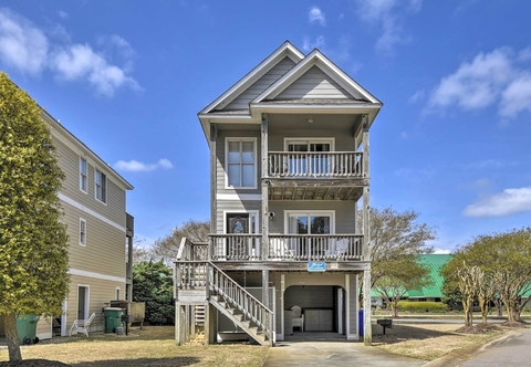 Others Home w/ Deck in Corolla Light: Walk to Beach!