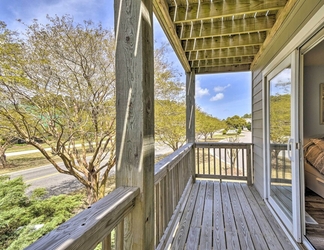 Others 2 Home w/ Deck in Corolla Light: Walk to Beach!