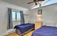 Others 6 Westhampton Beach Home w/ Deck + Ocean Views!