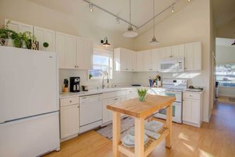 Others 4 Chic 'summer House Cottage' Walk to Ocean!