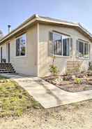 Imej utama Home w/ Backyard: Near Sequoia/kings Natl Parks!